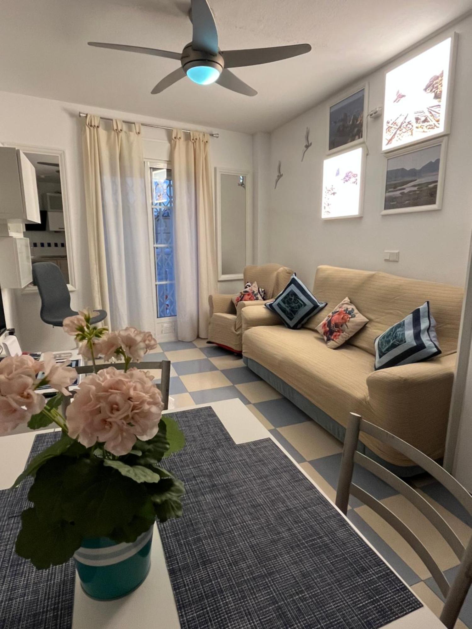 Fantastisches Apartment Am Meer Roquetas de Mar Exteriör bild